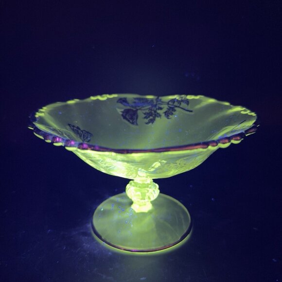 1950s HEISEY ORCHID Footed Pedestal Dish Bowl Silver Overlay Manganese 365nm UV - Picture 15 of 16